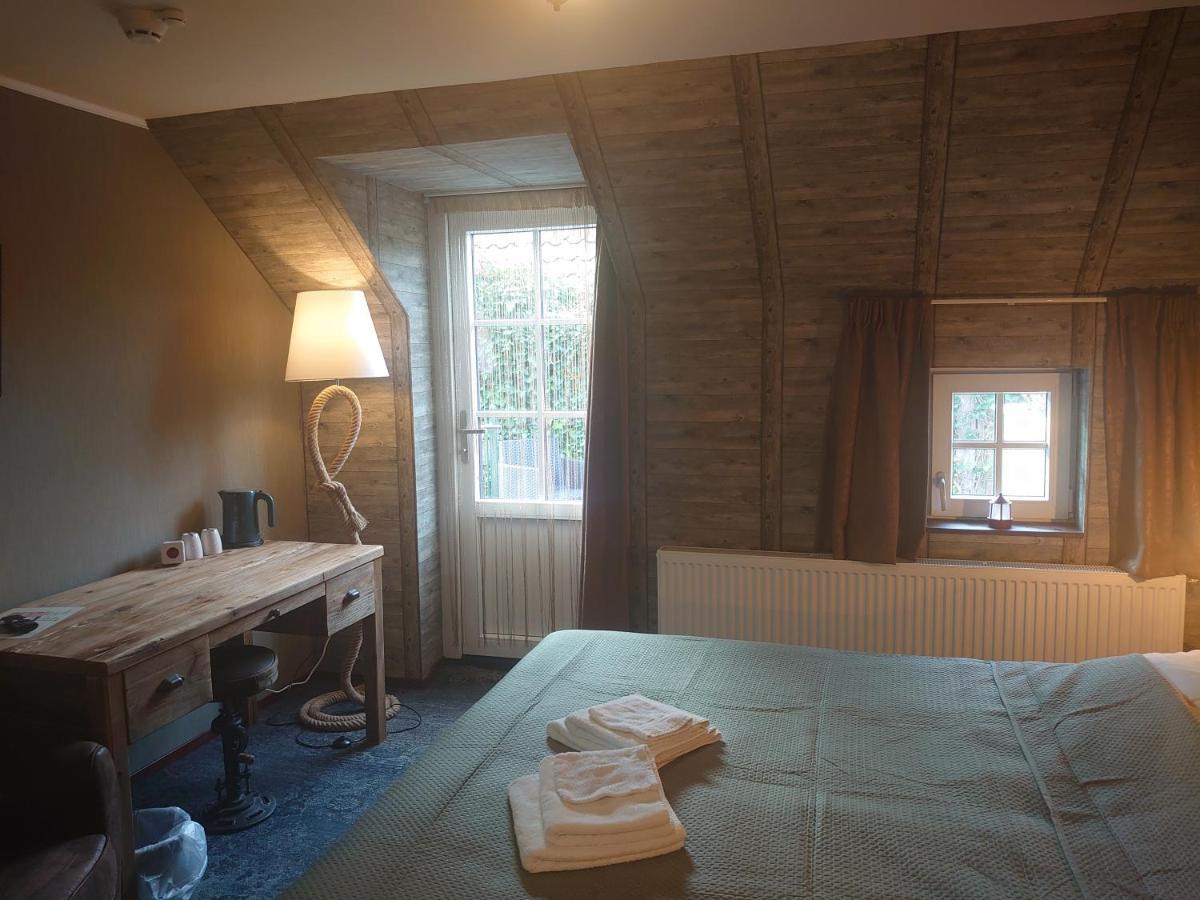 De Cyprian Bed & Breakfast Kaard Exteriér fotografie